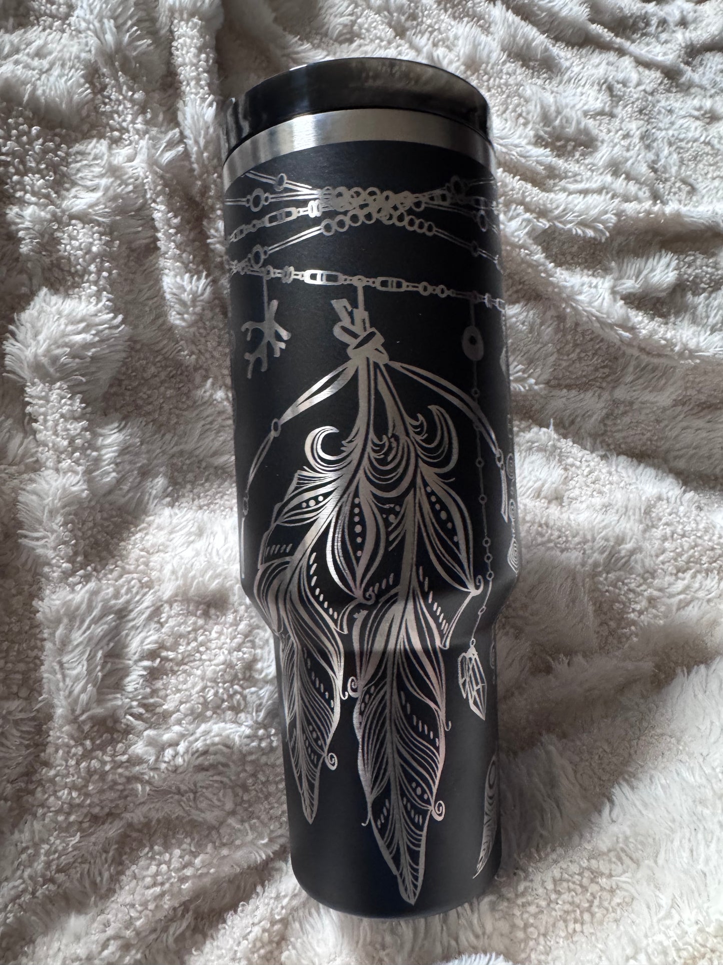 Hanging Feathers Engraved Base