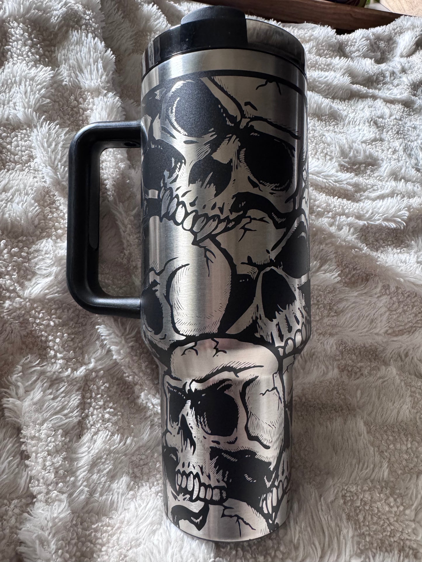 Skull Engraved Base